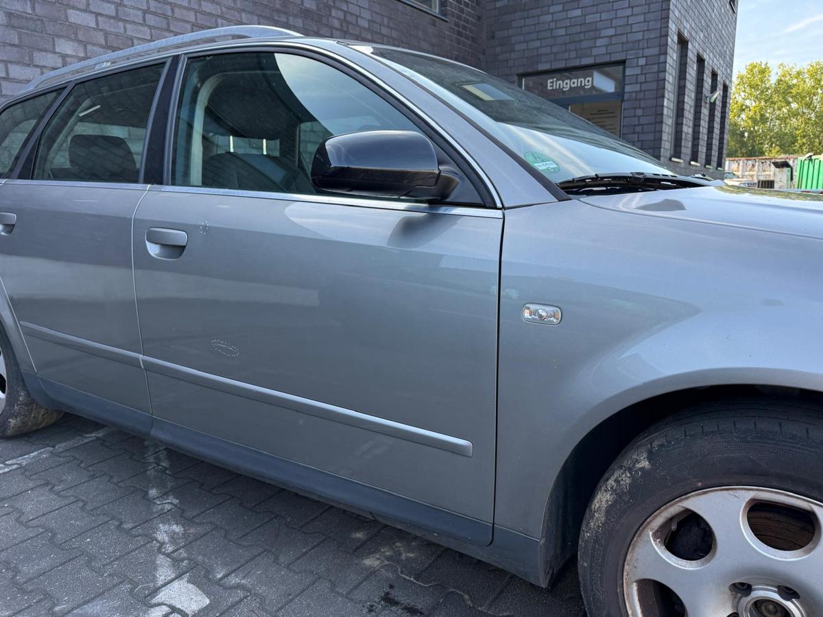 Audi A4 B6 original Tür vorn rechts LY7Q Atlasgrau Metallic Rohbau BJ03